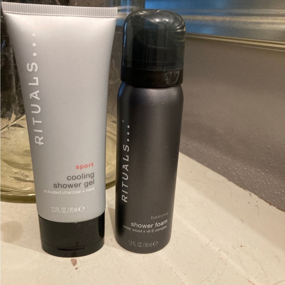 Free w/ purchase - Rituals bundle